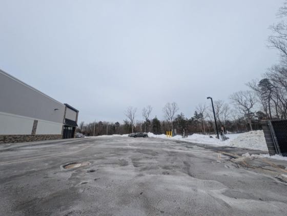 EV charger at 1810 Wayside Rd