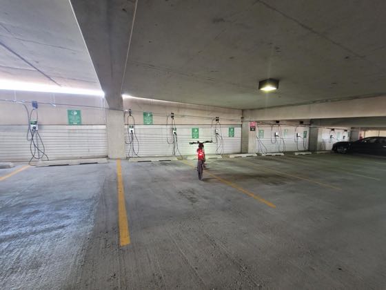 EV charger at University of Chicago Drexel Garage (2)