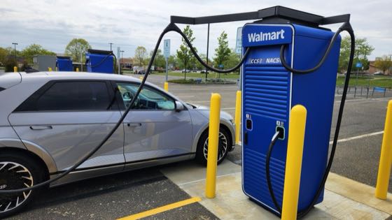 EV charger at Walmart Supercenter #3236