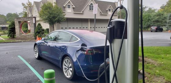 EV charger at Park Ridge Borough Hall