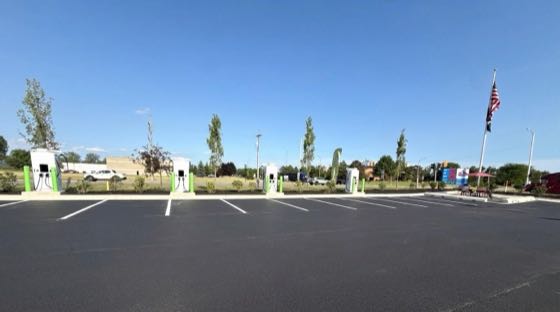 EV charger at Dominick’s market