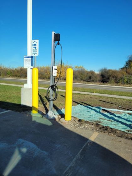 EV charger at Meijer Escanaba (2)