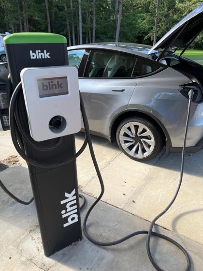 EV charger at Joplin Inn