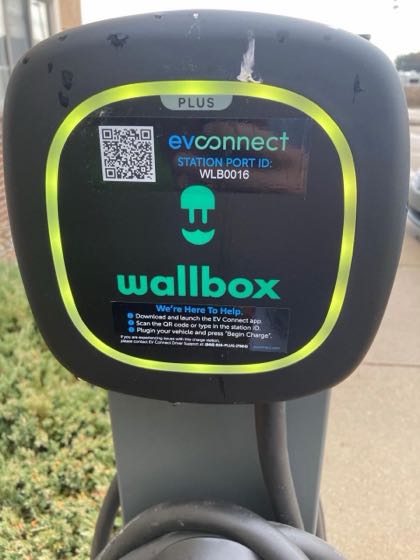 EV charger at Best Western Inn & Suites Elkhart