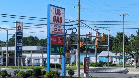 EV charger at US Gas & Food