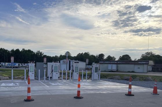 EV charger at Ideal Market (2)